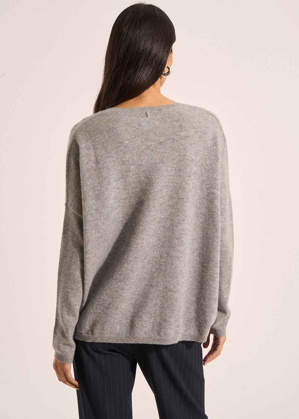 MONJOE Cashmere V-neck sweater with long sleeves - 3 - Sud Express - Sud Express