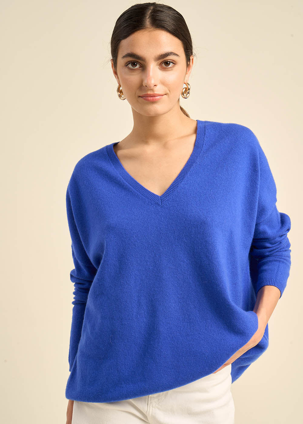 MONJOE Cashmere V-neck sweater with long sleeves - 1 - Sud Express - Sud Express