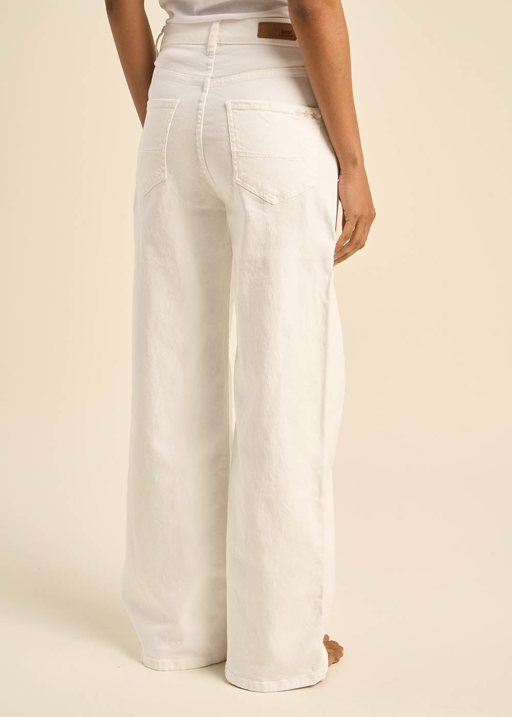 LYLA High-waisted flare jeans - 3 - Sud Express - Sud Express