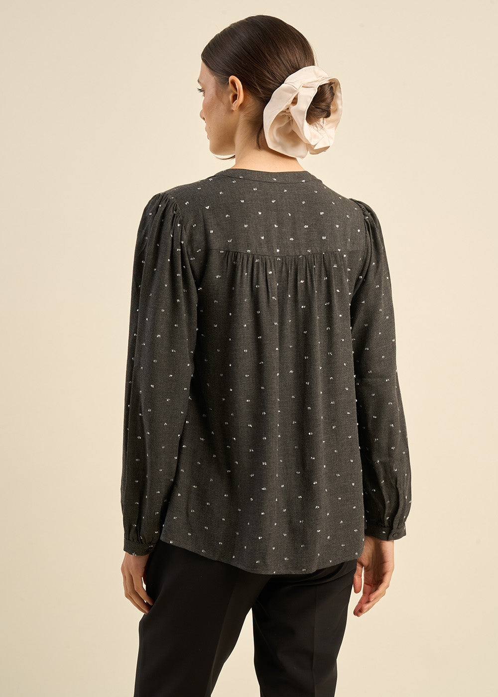files/36056_GRIS_C_e5b1fddd-f1d7-40ba-b968-77e69d653e2a.jpg - Sud Express
