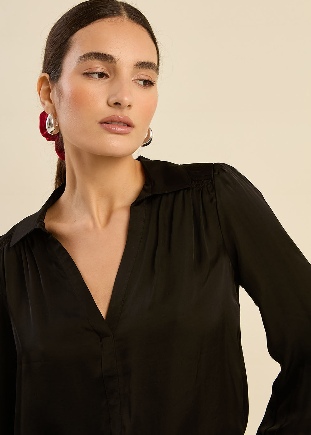 TEDY V-neck flowing blouse - 4 - Sud Express - Sud Express