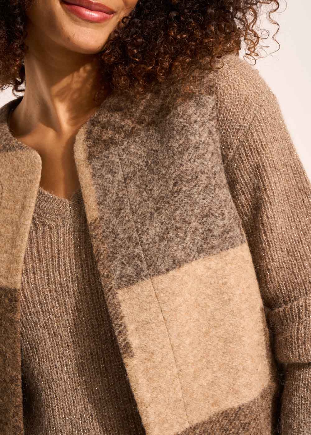 GATILDE Sleeveless patchwork pattern cardigan - 2 - Sud Express - Sud Express