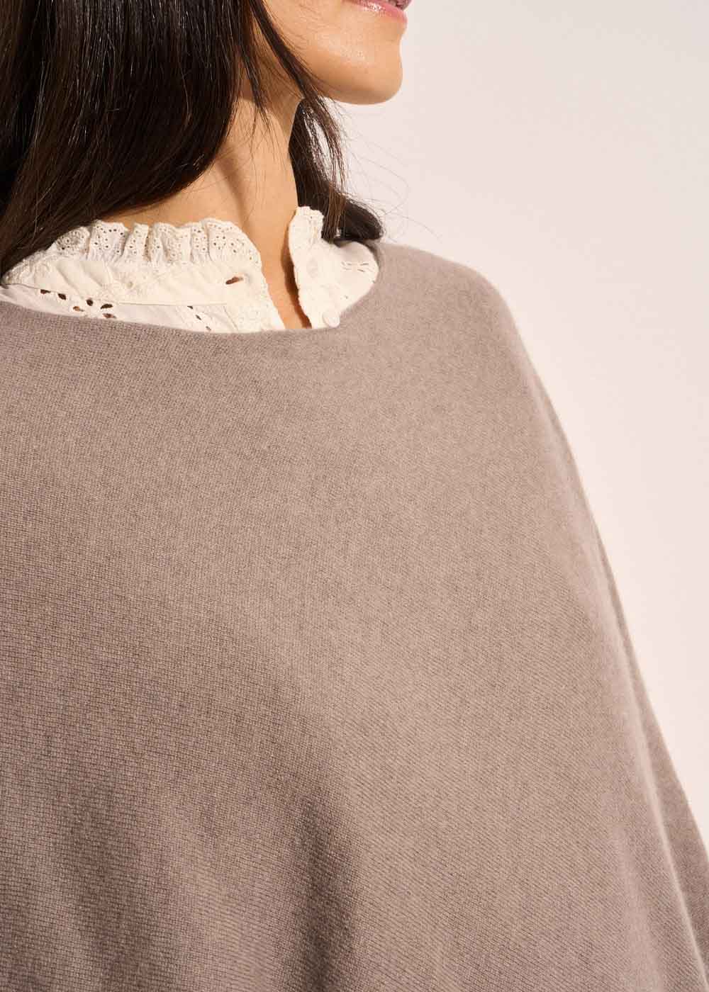 PAULENE Loose-fitting cashmere poncho - 2 - Sud Express - Sud Express