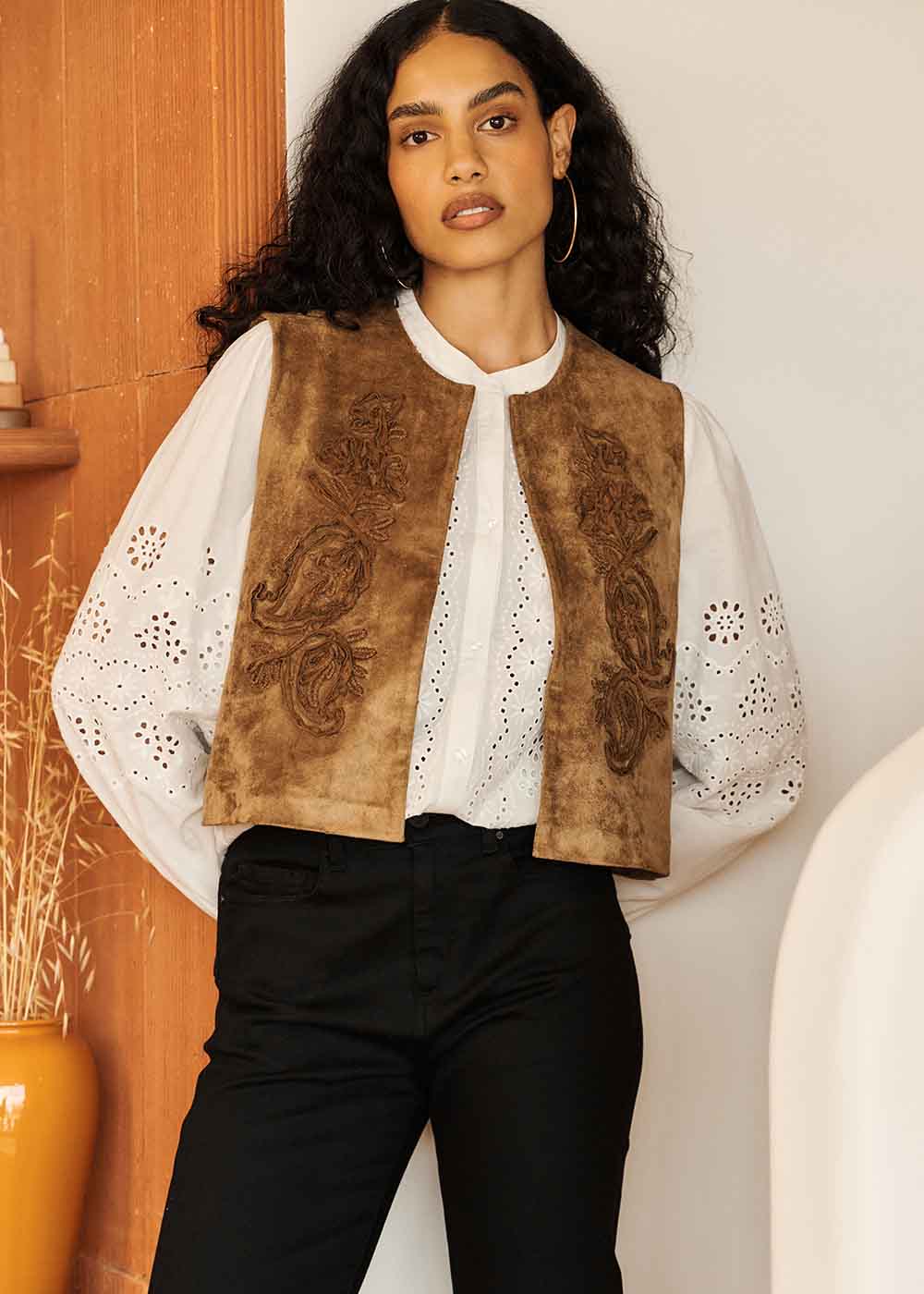 GAMBITO Sleeveless vest in light faux suede - 1 - Sud Express - Sud Express