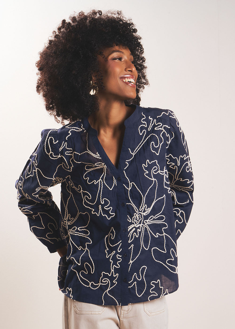 Floral print shirt with Tunisian collar - Sud Express - 5 - Sud Express