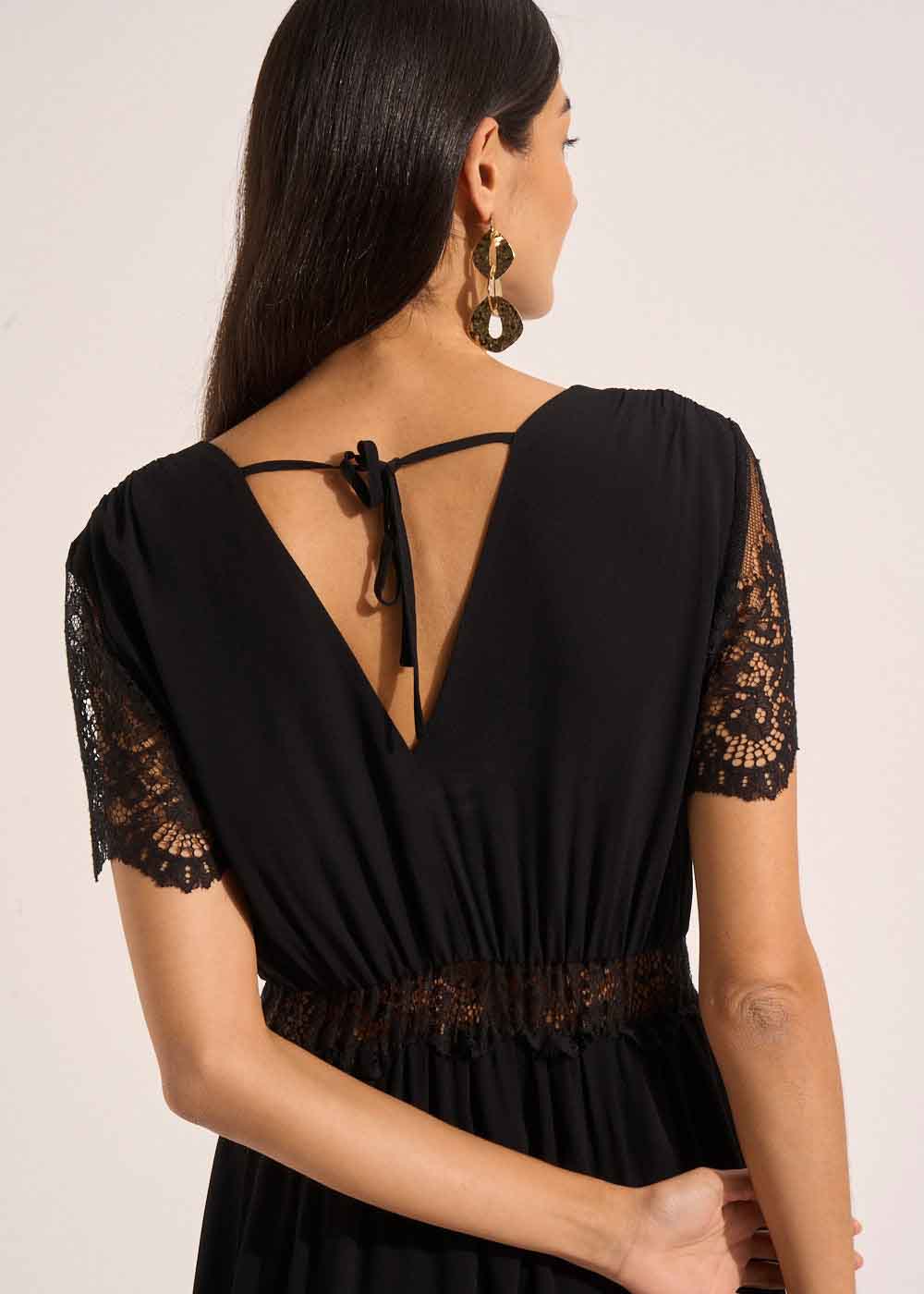V-neck midi dress with lace - Sud Express - 3 - Sud Express