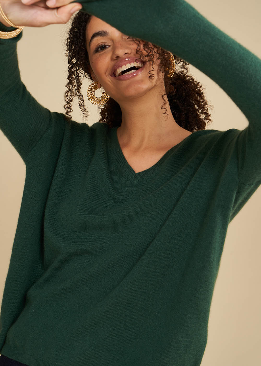 Cashmere V-neck sweater with long sleeves - Sud Express - 5 - Sud Express