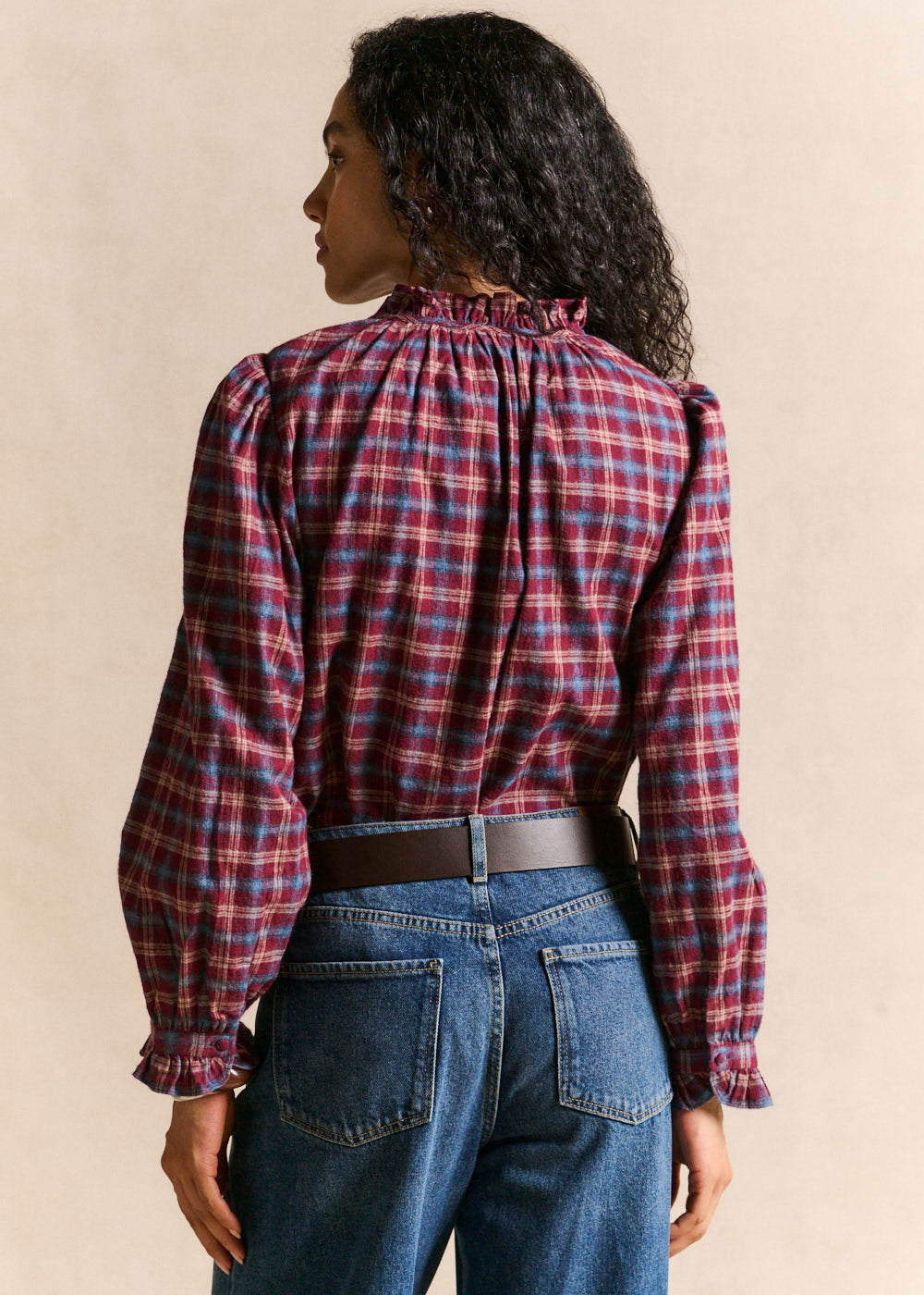 Checked blouse with ruffled tie collar - Sud Express - 3 - Sud Express