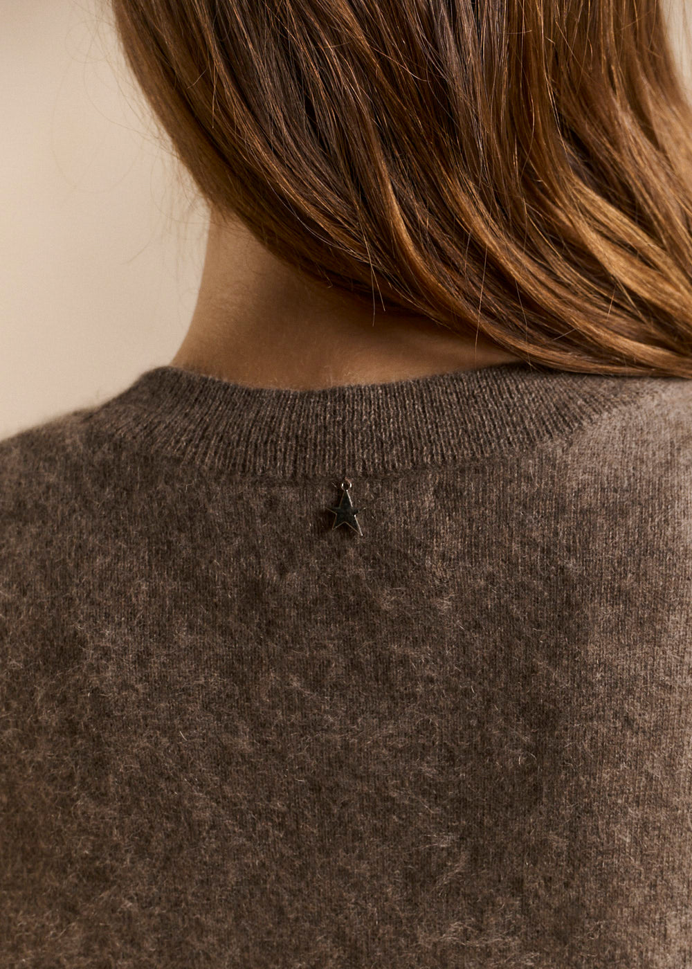 Loose sleeveless sweater in wool and cashmere - Sud Express - 4 - Sud Express