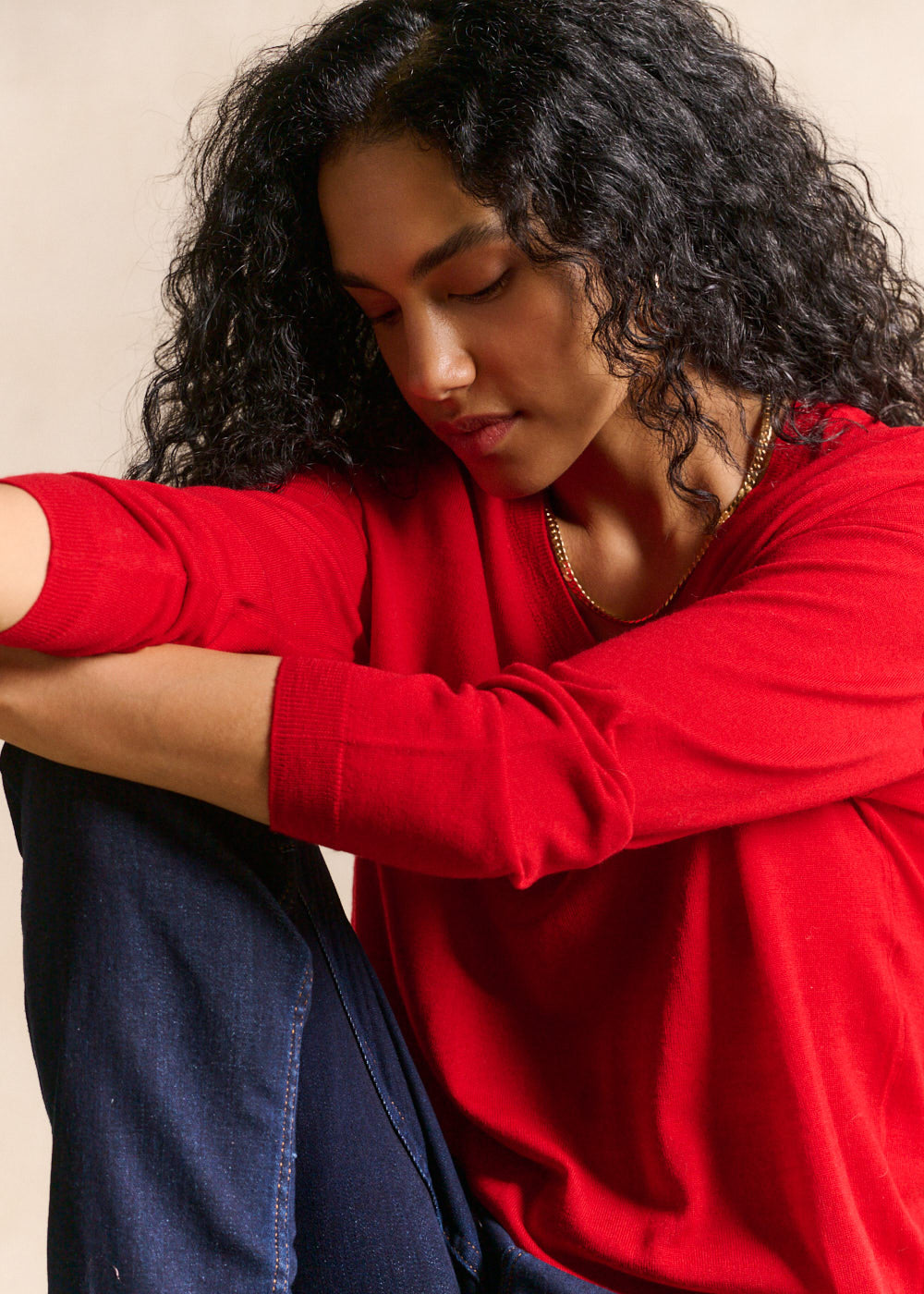 V-neck wool sweater with relaxed fit - Sud Express - 2 - Sud Express