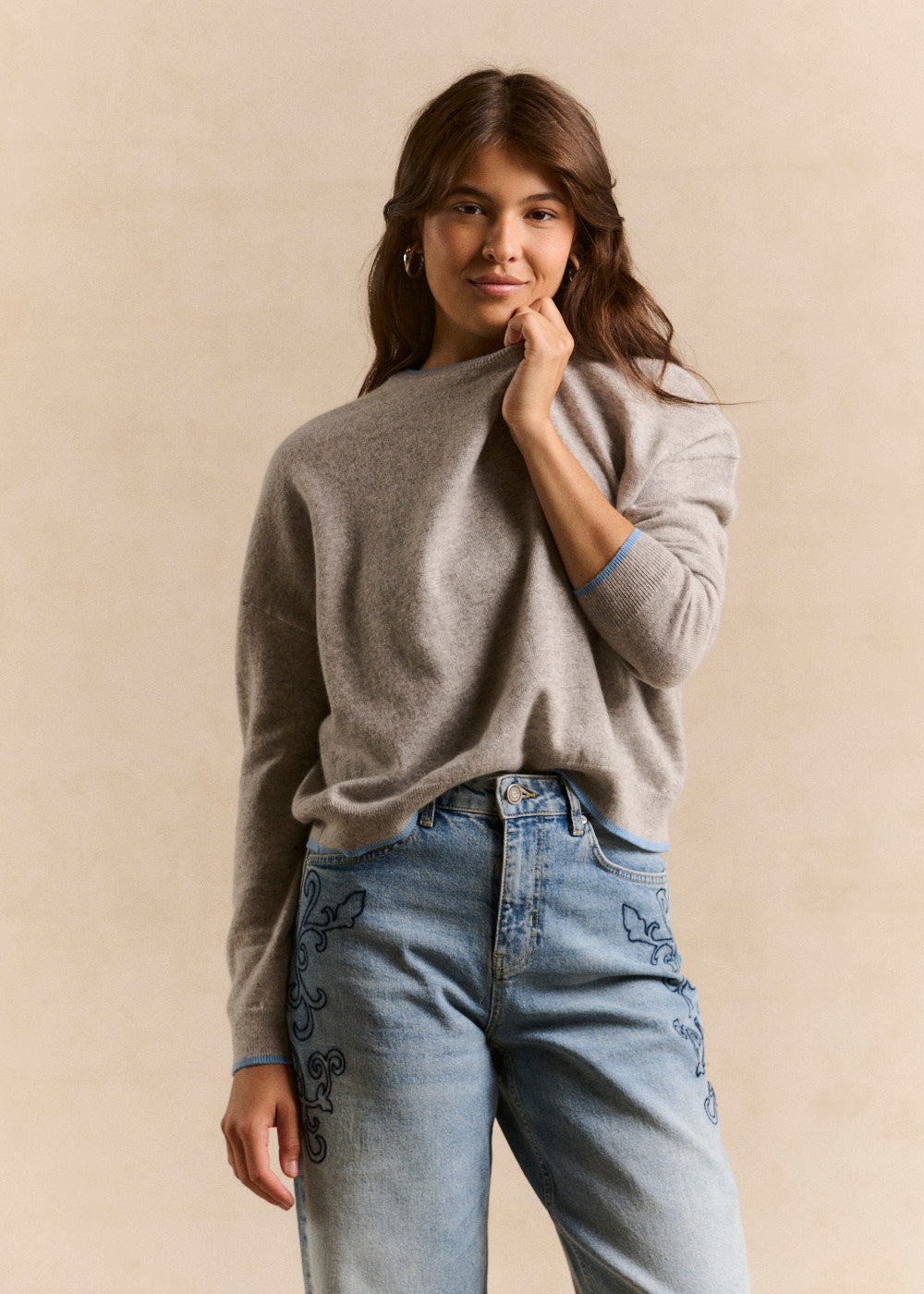 Boat neck cashmere sweater, boxy fit - Sud Express - 5 - Sud Express
