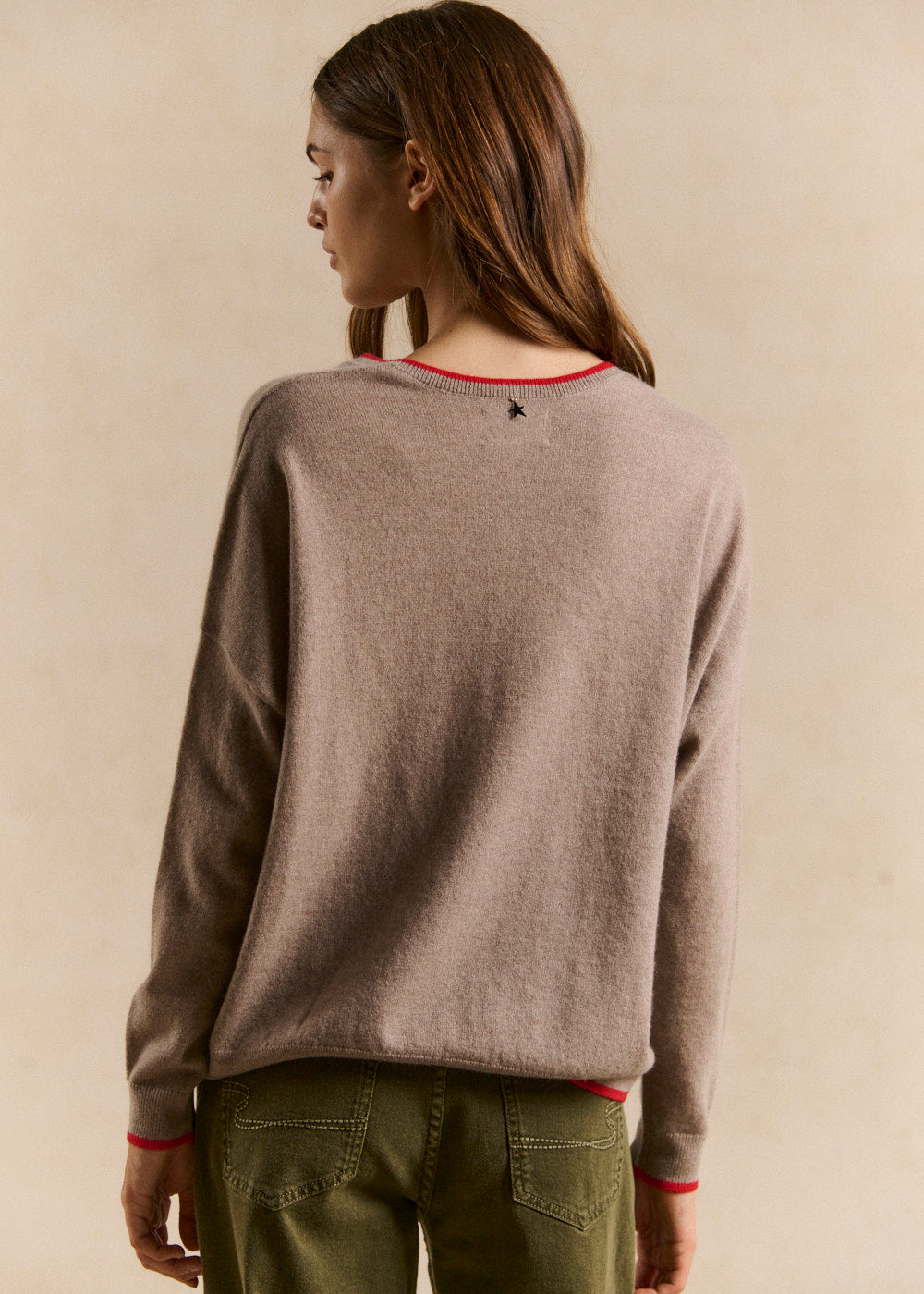 V-neck cashmere jumper - Sud Express - 3 - Sud Express