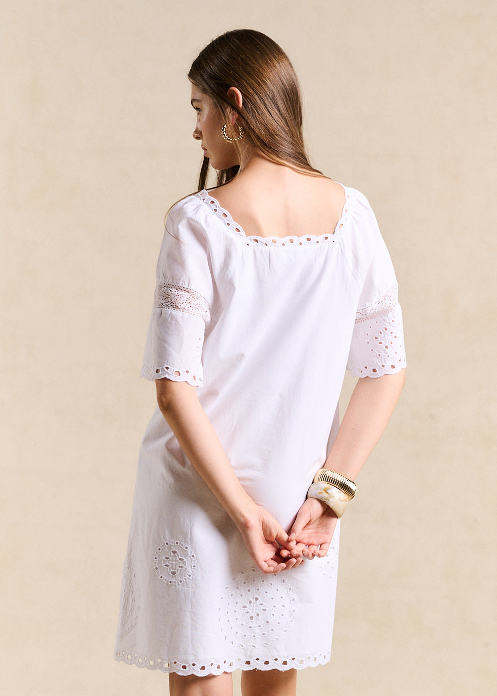 ROLIKA Short dress with a square neckline - 3 - Sud Express - Sud Express