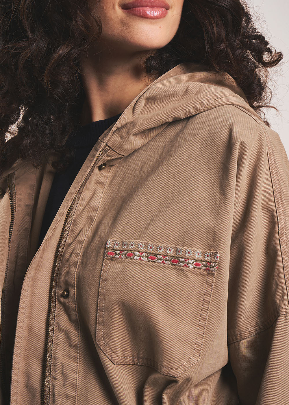 Embroidered cotton parka with hood - Sud Express - 4 - Sud Express