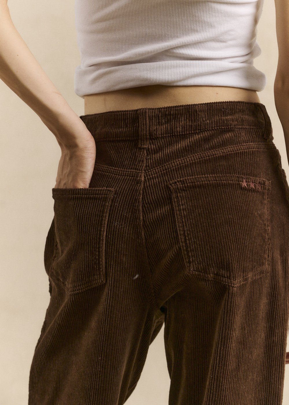 BILLYNI Balloon-cut velvet pants - 4 - Sud Express - Sud Express