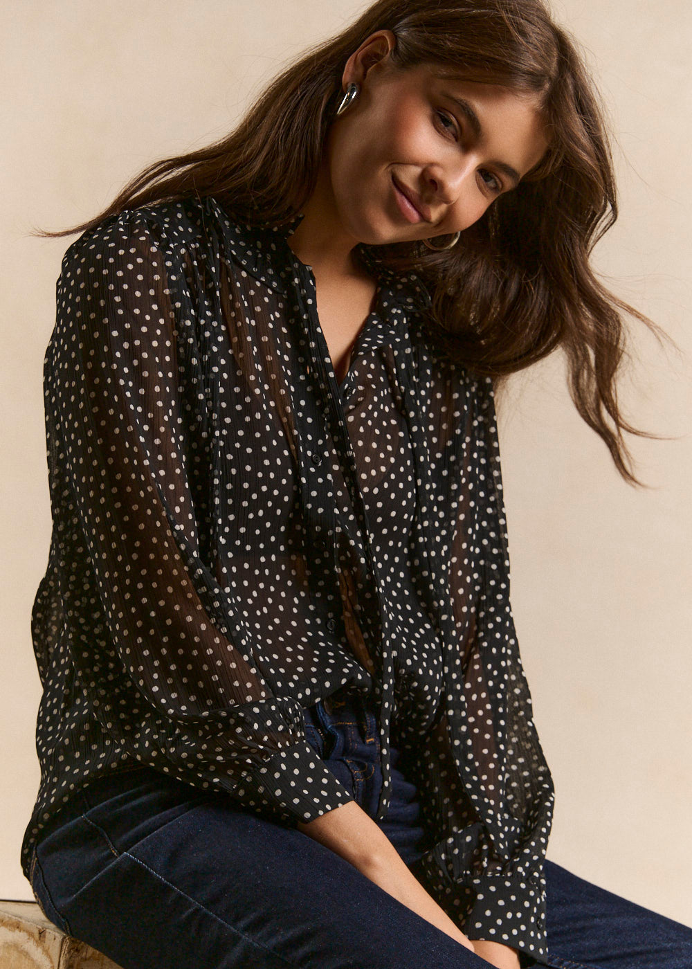 Polka dot printed blouse with ruffled collar - Sud Express - 1 - Sud Express