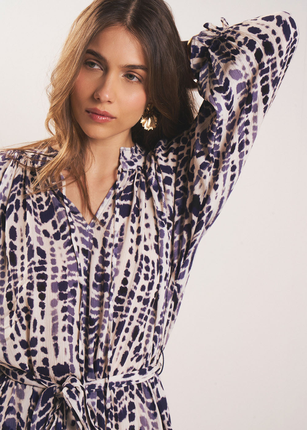 Long dress with graphic print - Sud Express - 5 - Sud Express