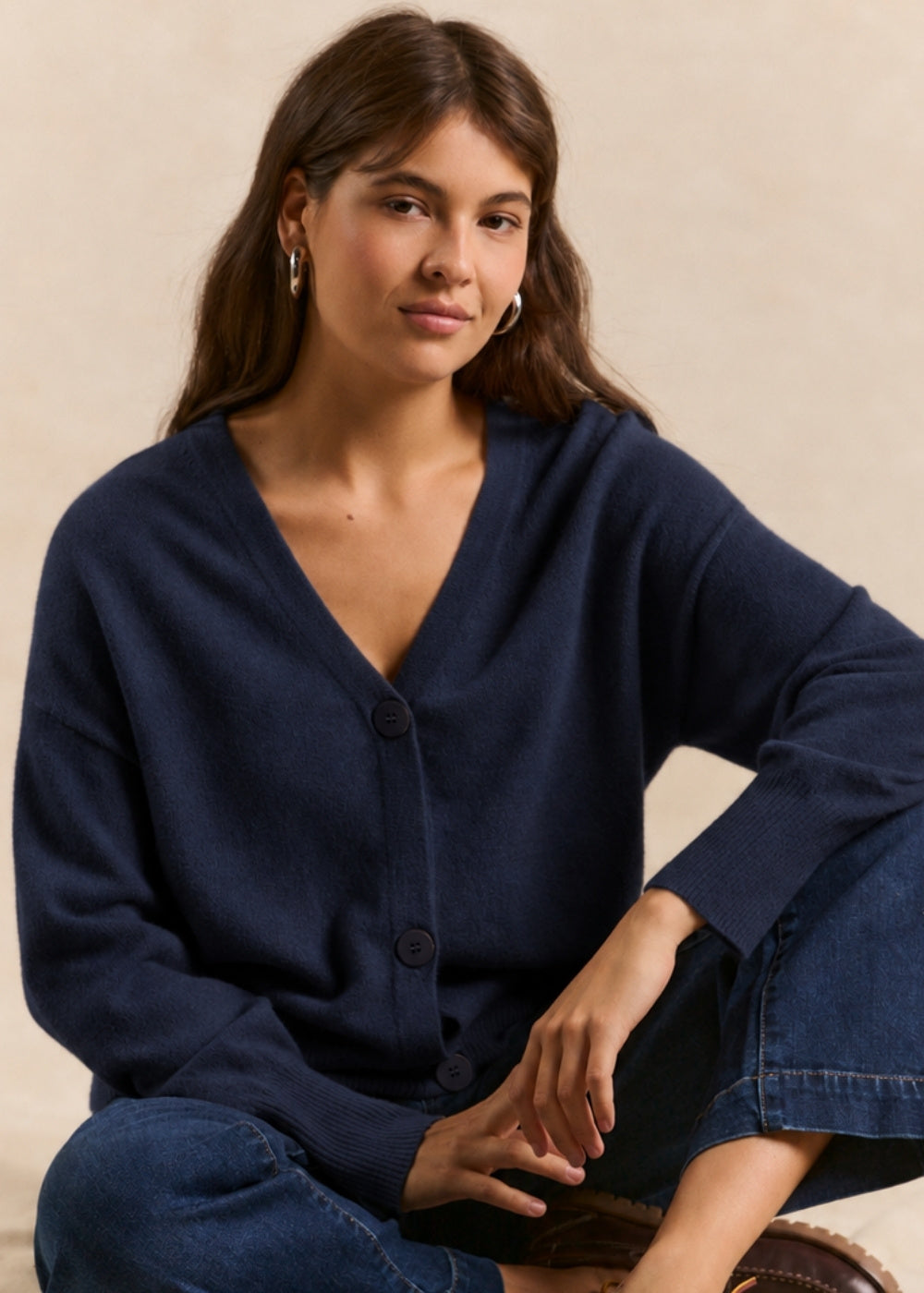 Short V-neck cashmere cardigan - Sud Express - 1 - Sud Express