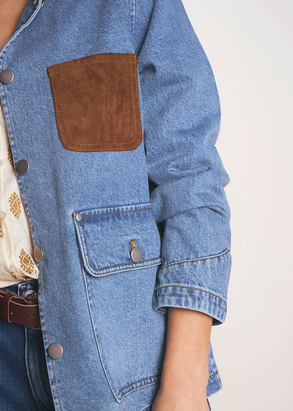 Long jacket with patch pockets - Sud Express - 2 - Sud Express