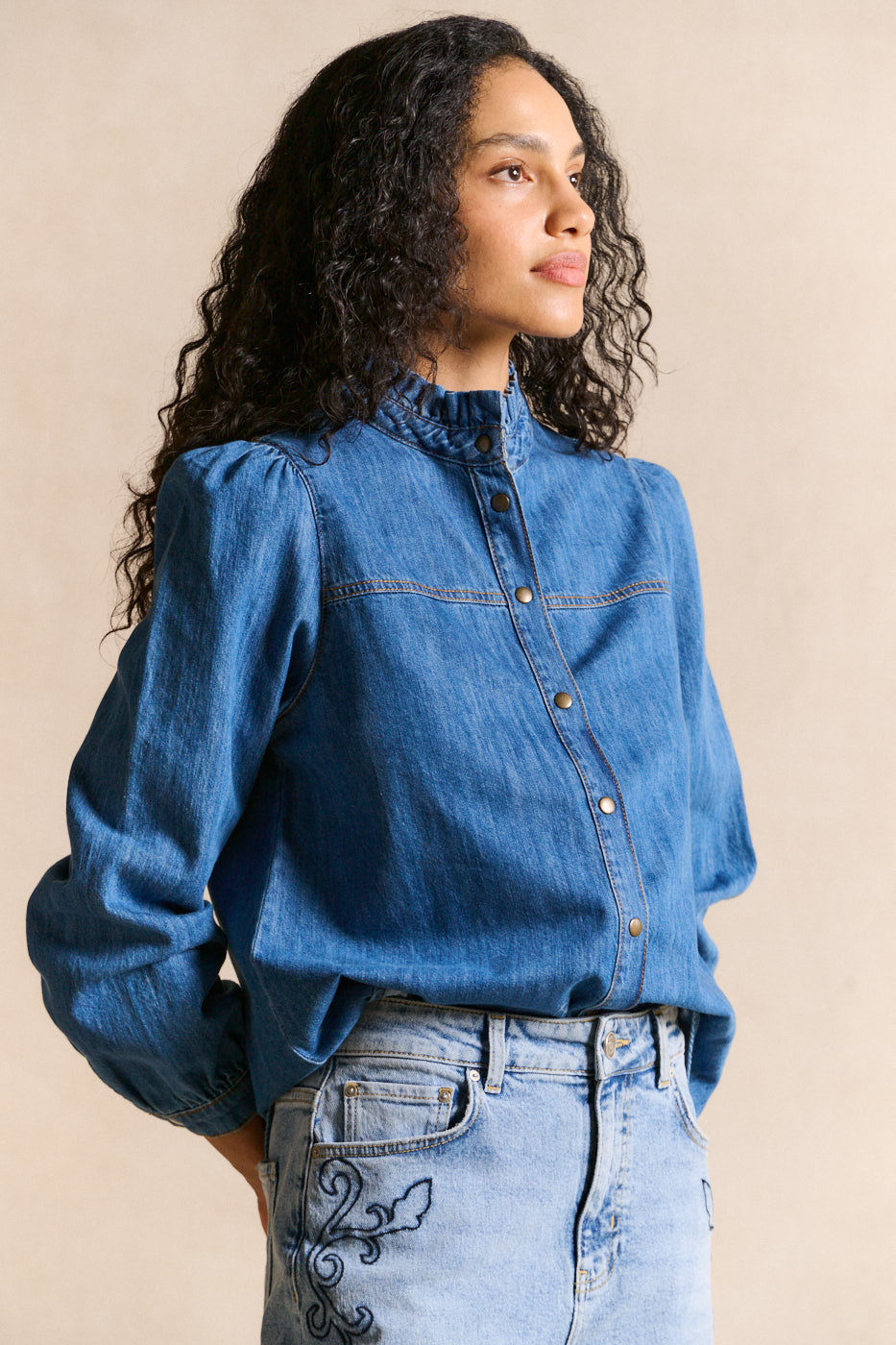 Denim shirt ruffled collar - Sud Express - 5 - Sud Express