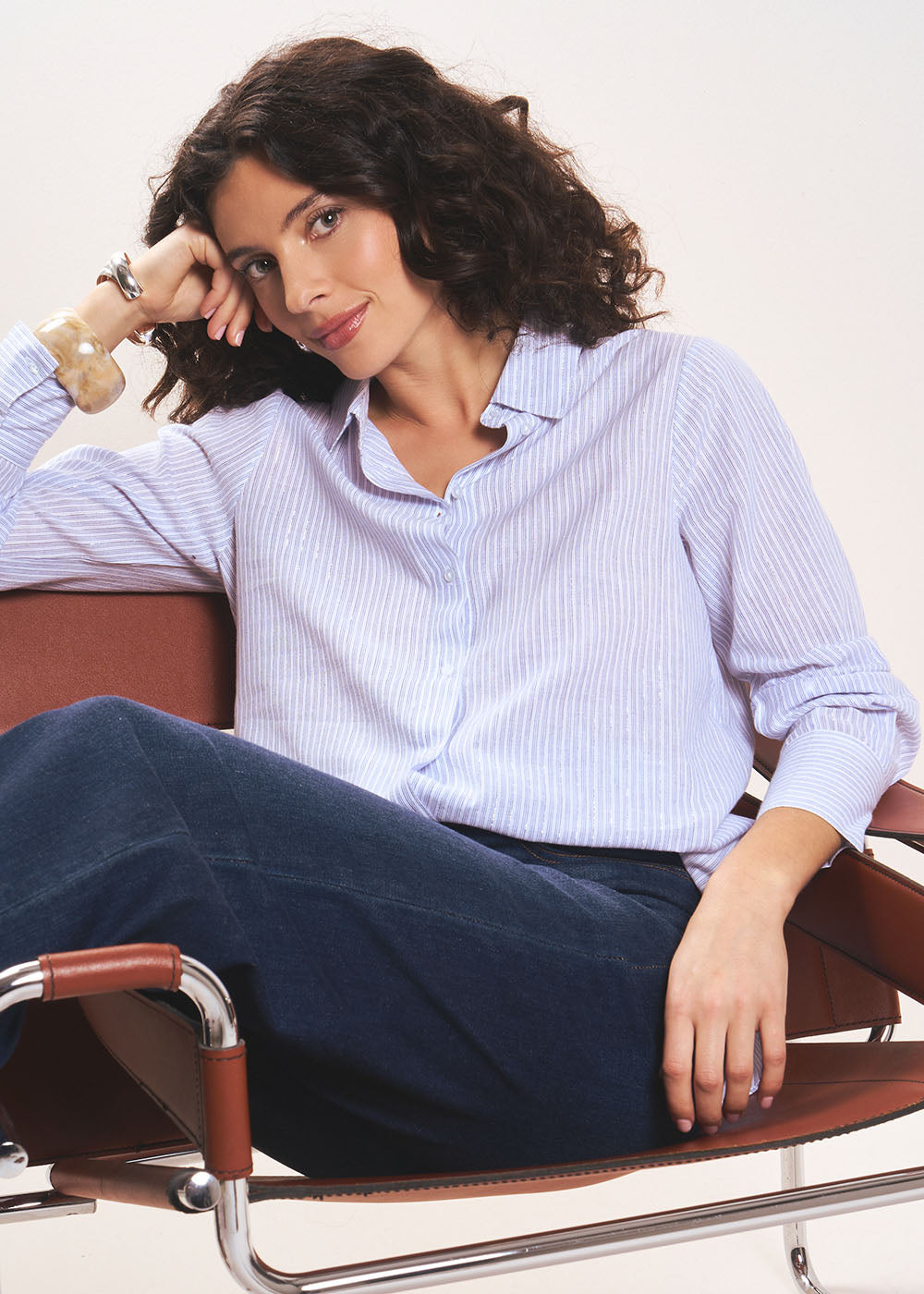 Straight shirt with delicate stripes - Sud Express - 1 - Sud Express