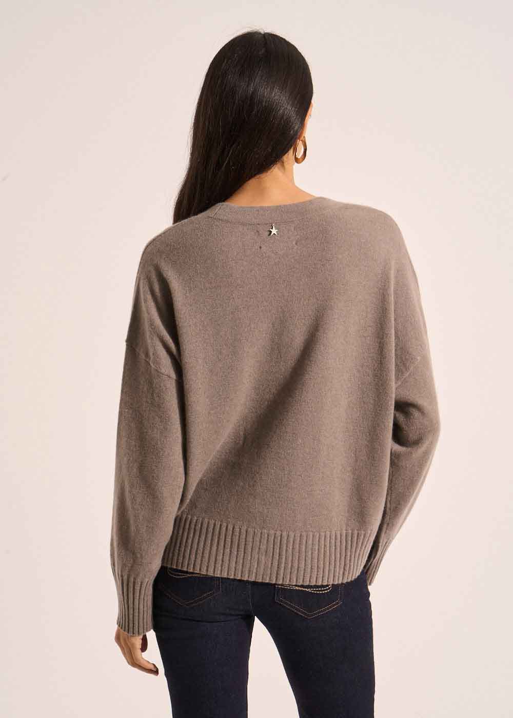 Loose-fitting cashmere V-neck cardigan - Sud Express - 3 - Sud Express