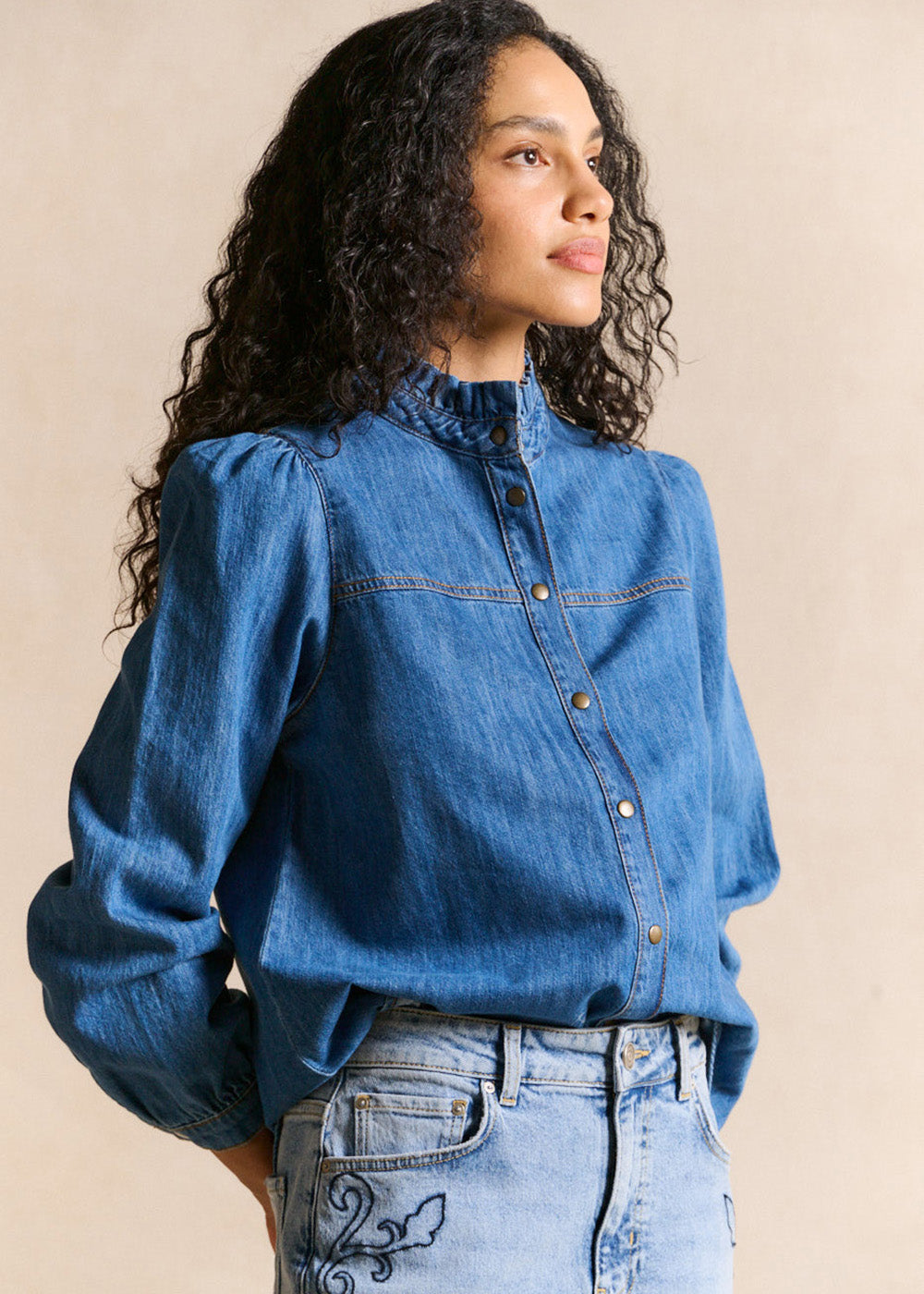 Denim shirt ruffled collar - Sud Express - 5 - Sud Express