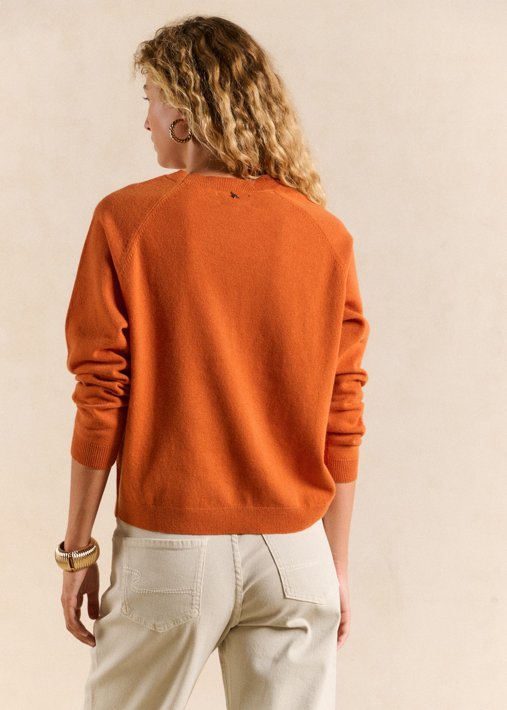 Round-neck 100% wool jumper with ribbed detail - Sud Express - 3 - Sud Express