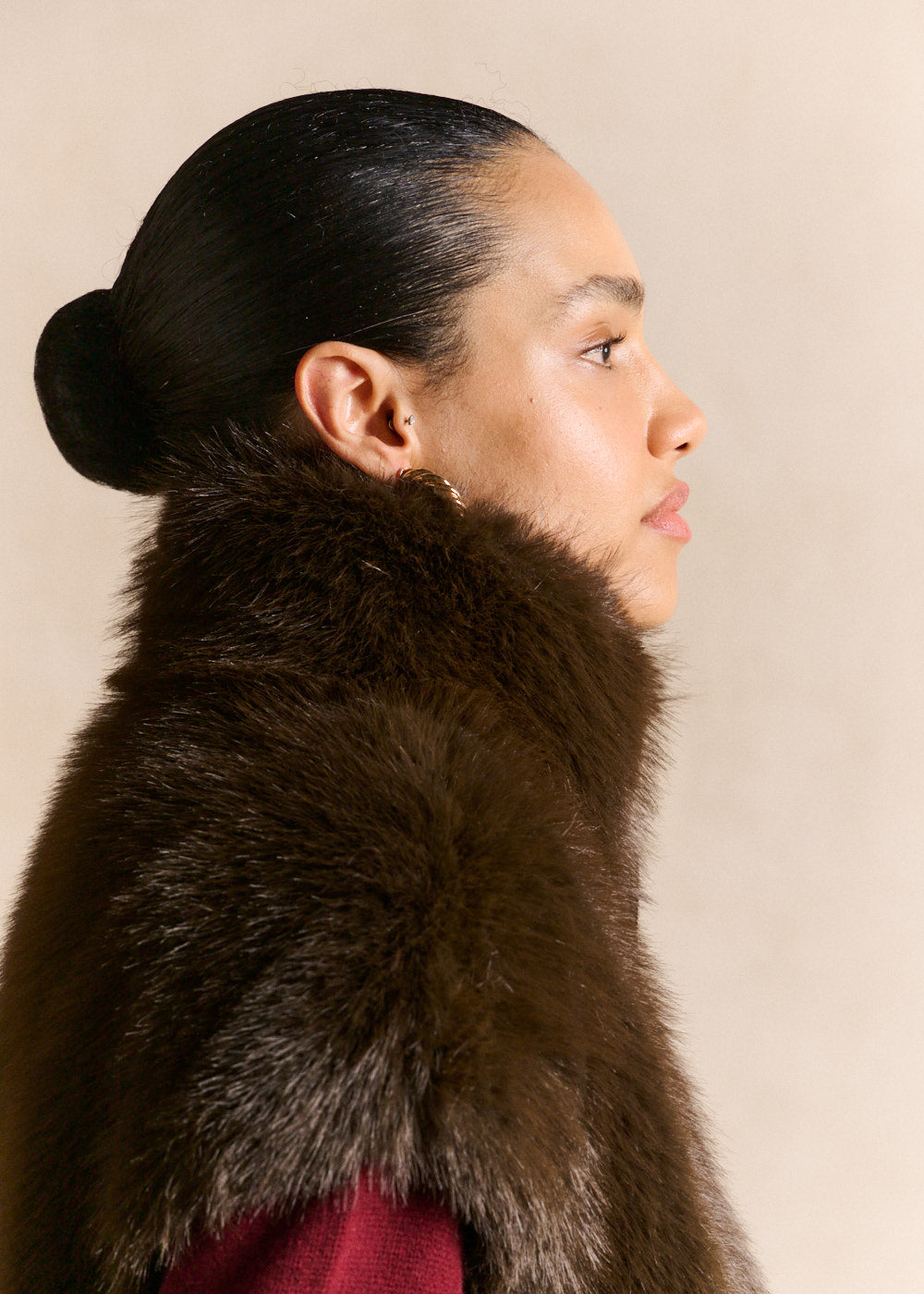 Long-haired faux fur sleeveless waistcoat - Sud Express - 2 - Sud Express