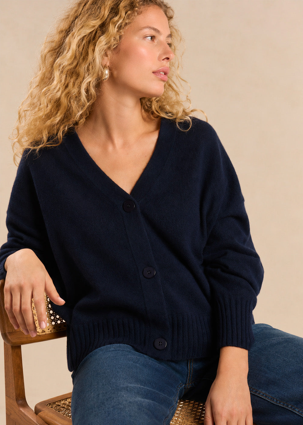 GRAMMAX Loose-fitting cashmere V-neck cardigan - 1 - Sud Express - Sud Express