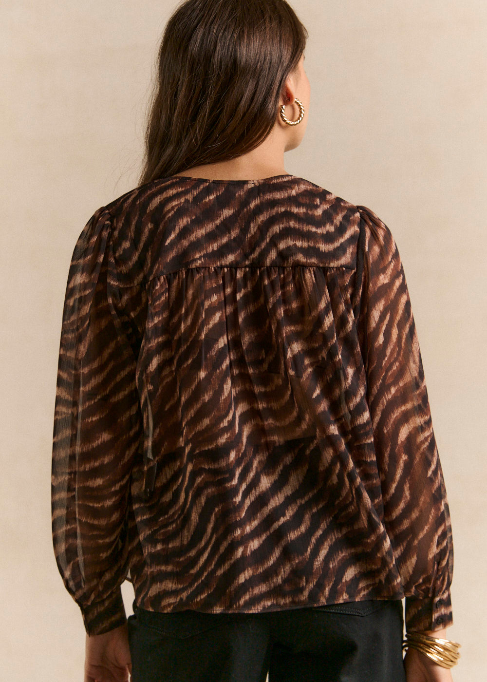 Top with a loose fit and animal print - Sud Express - 3 - Sud Express