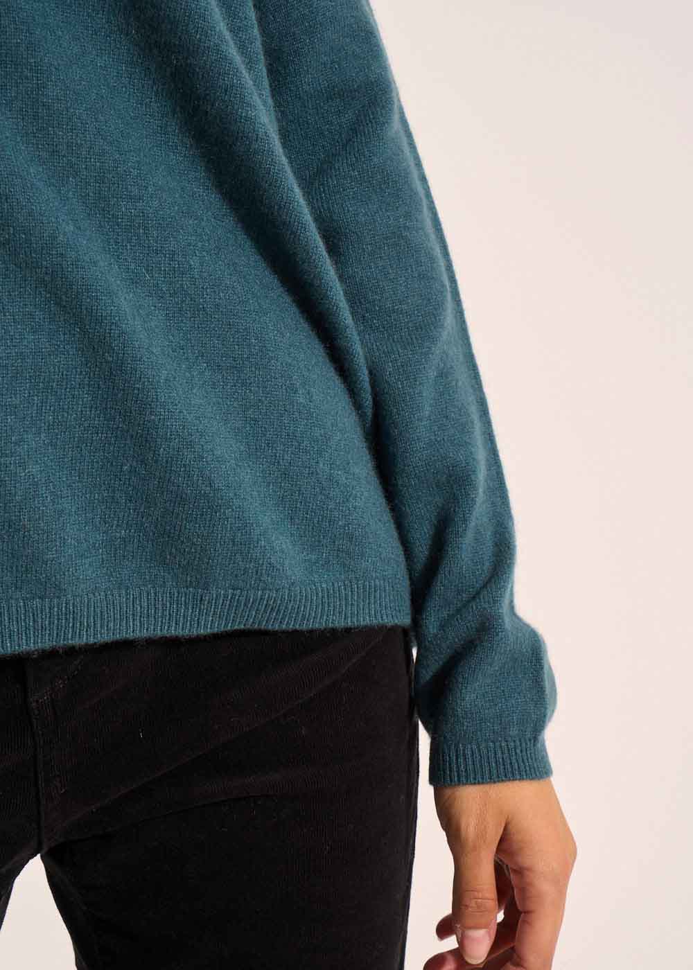 Cashmere V-neck sweater with long sleeves - Sud Express - 4 - Sud Express