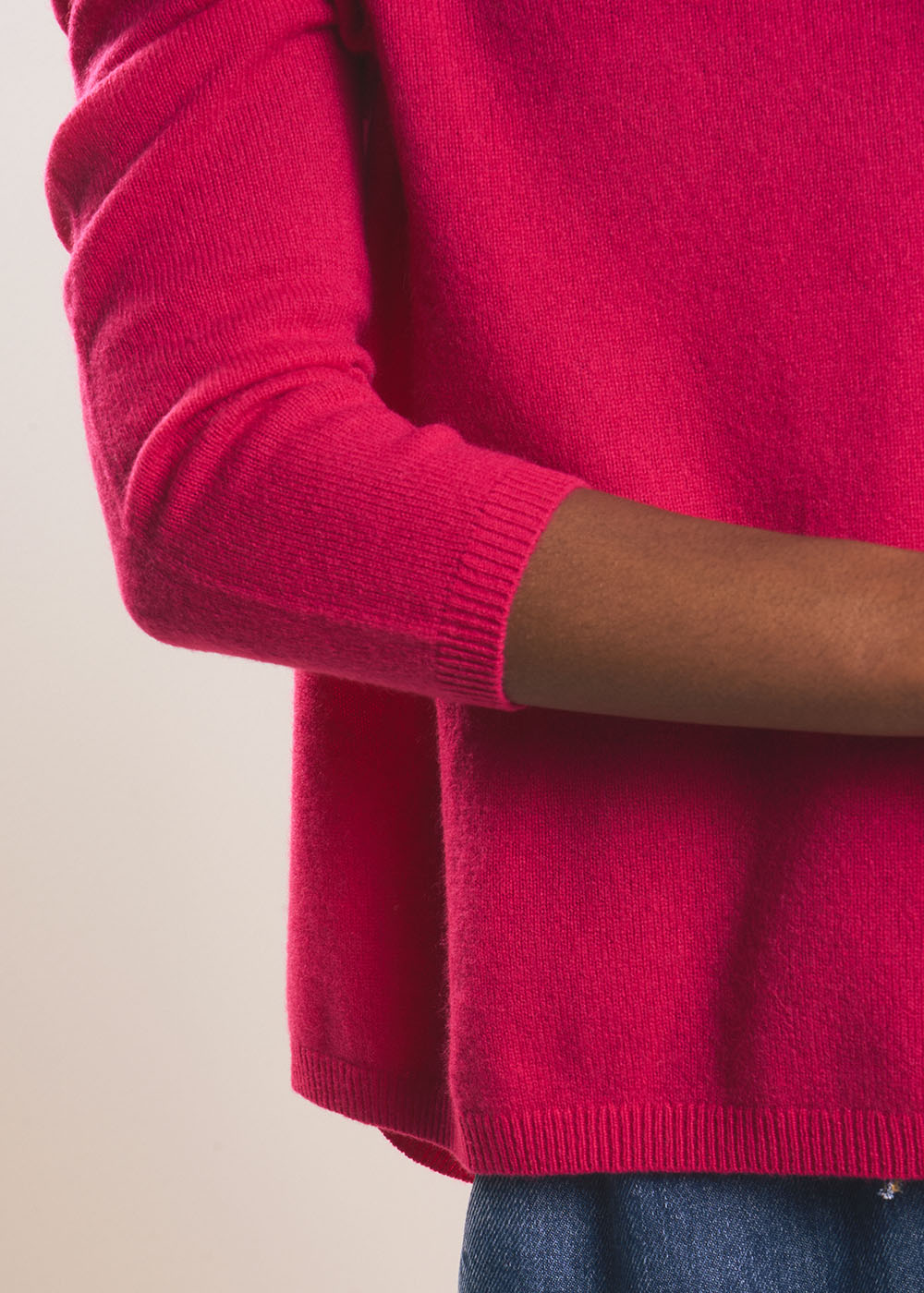 Cashmere V-neck sweater with long sleeves - Sud Express - 4 - Sud Express