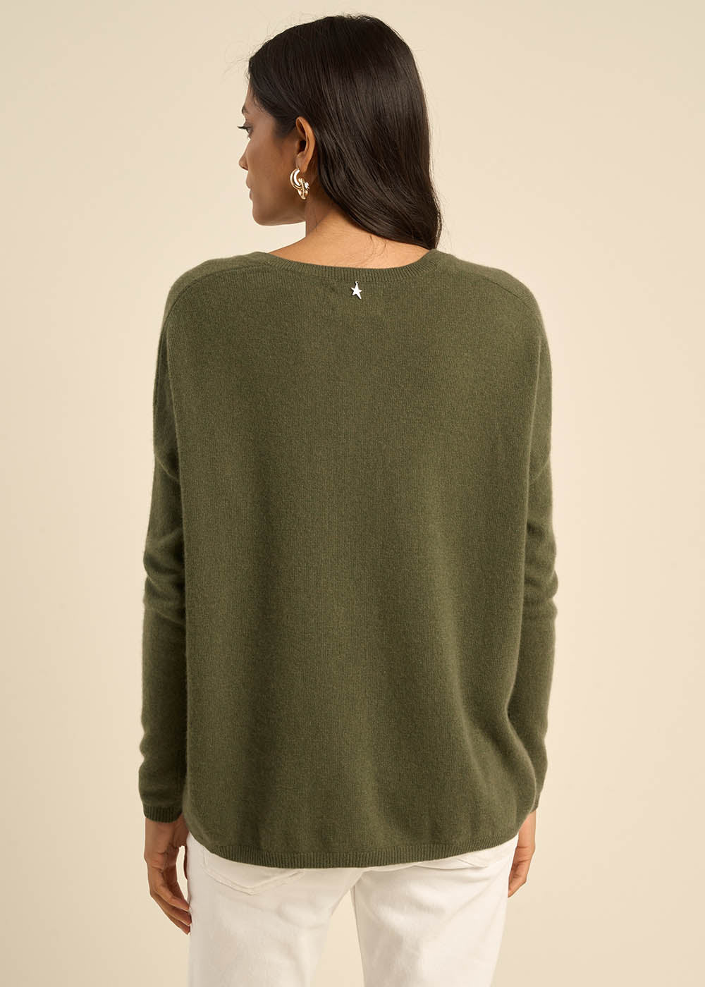 Cashmere V-neck sweater with long sleeves - Sud Express - 3 - Sud Express