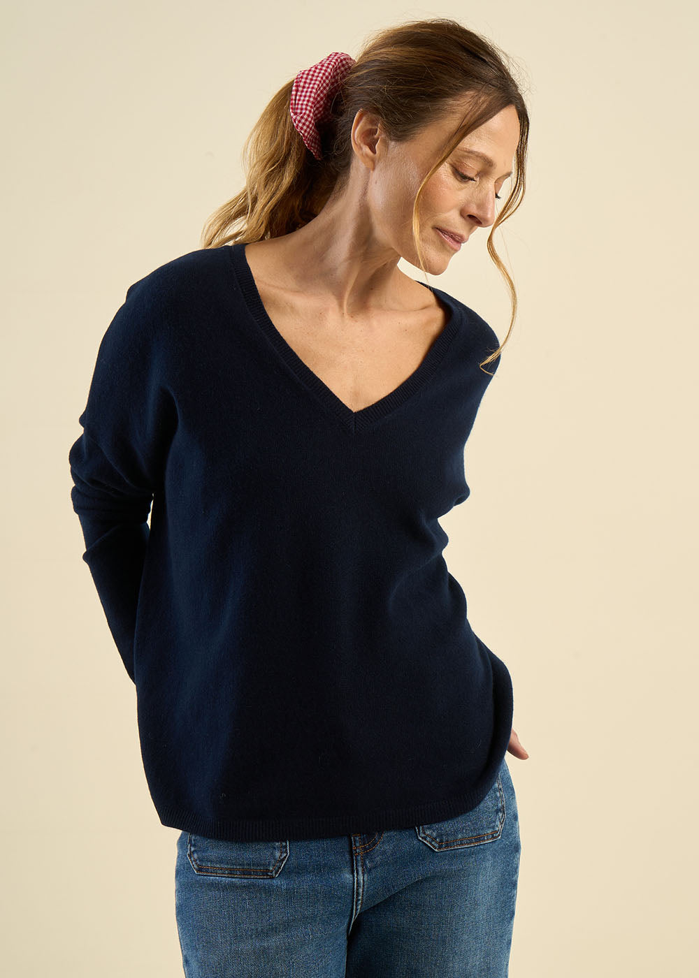 Cashmere V-neck sweater with long sleeves - Sud Express - 5 - Sud Express