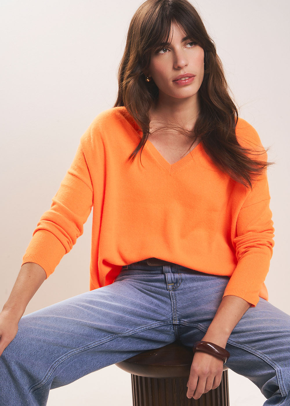 Cashmere V-neck sweater with long sleeves - Sud Express - 1 - Sud Express