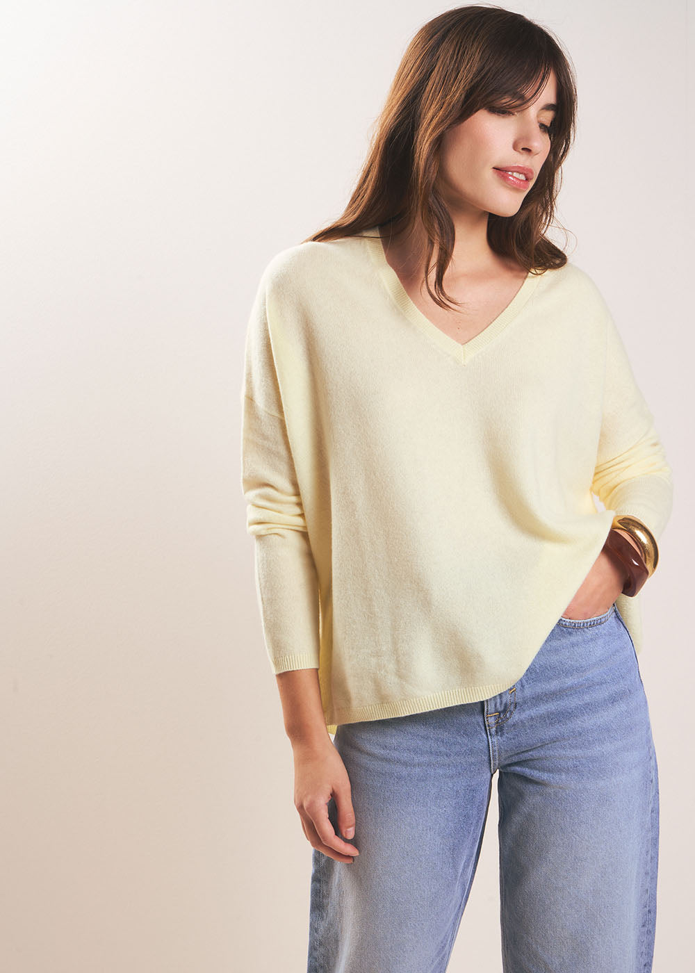 Cashmere V-neck sweater with long sleeves - Sud Express - 5 - Sud Express