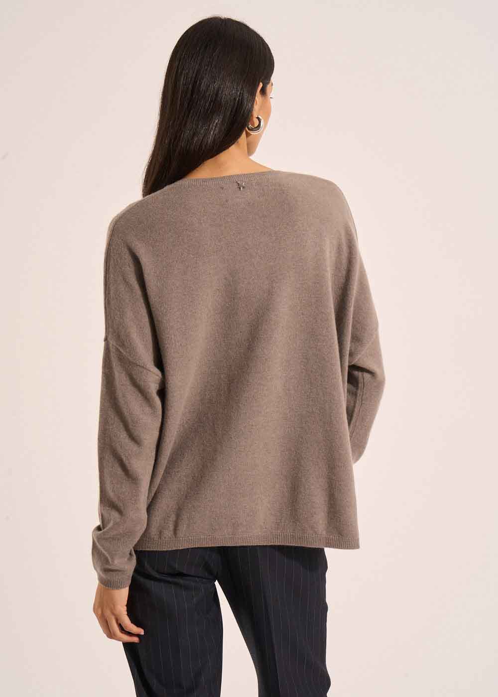 Cashmere V-neck sweater with long sleeves - Sud Express - 3 - Sud Express
