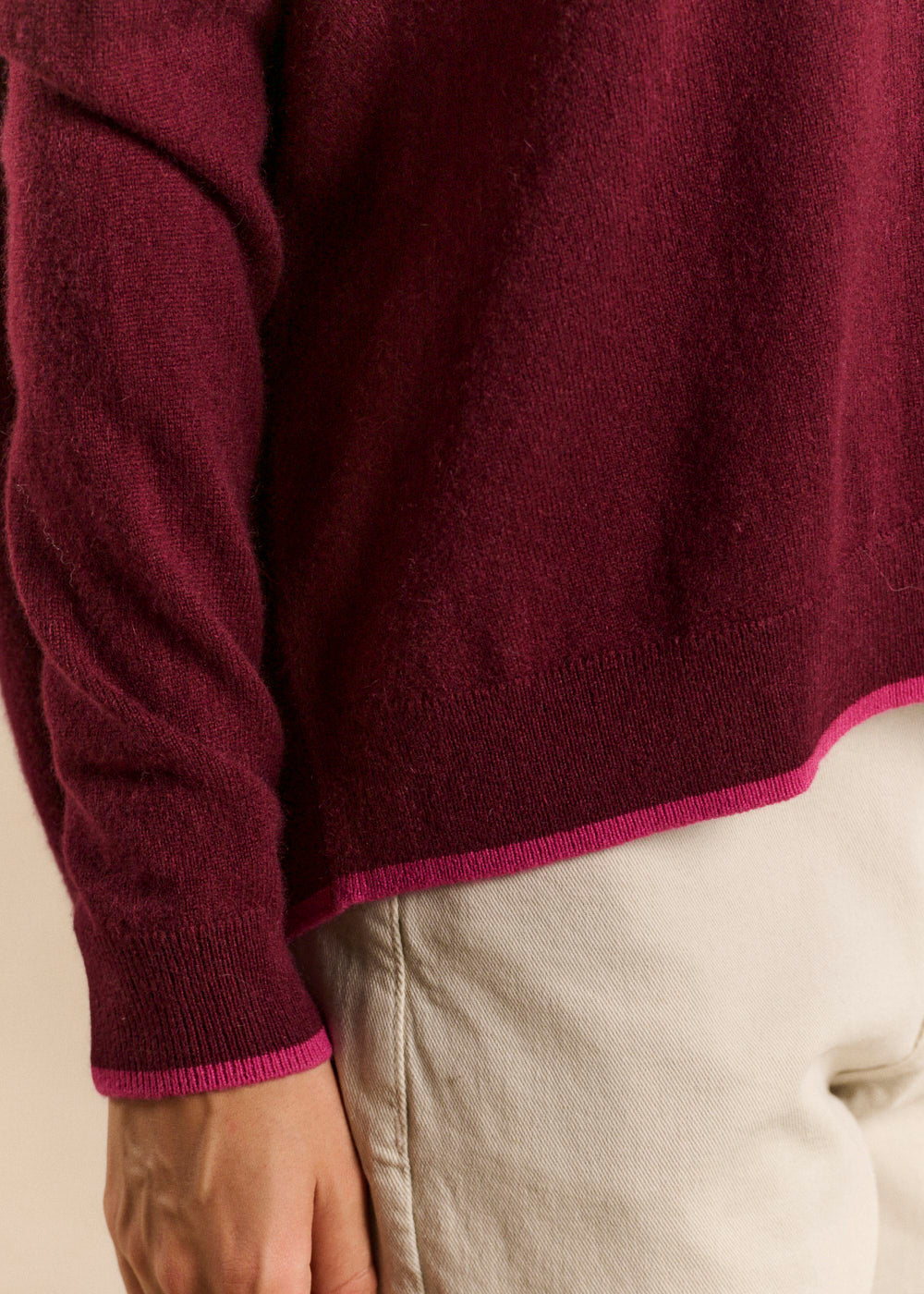 V-neck cashmere jumper - Sud Express - 4 - Sud Express