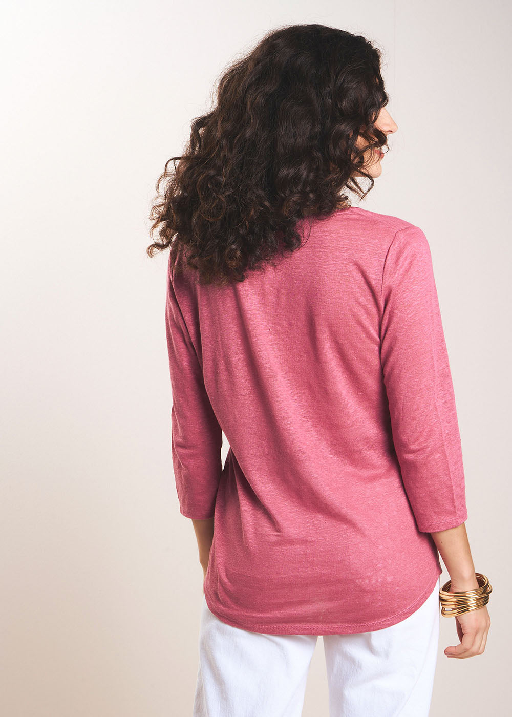 Linen T-shirt with V-neck - Sud Express - 3 - Sud Express