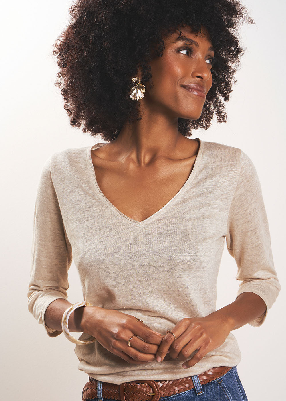 TOMEOH Linen T-shirt with V-neck - 1 - Sud Express - Sud Express