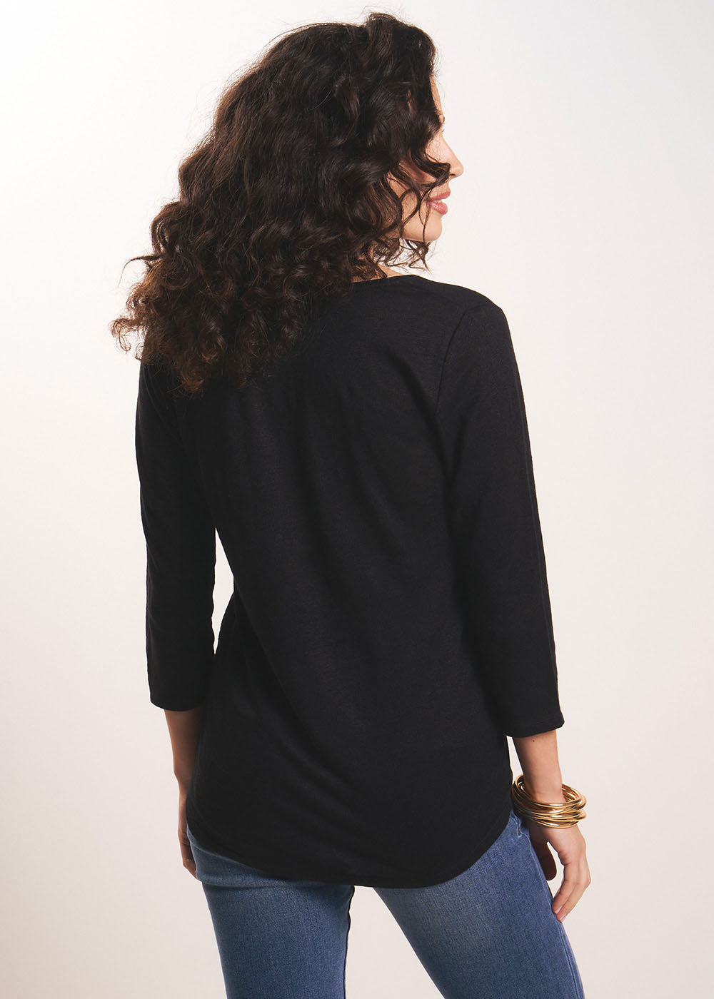 TOMEOH Linen T-shirt with V-neck - 3 - Sud Express - Sud Express