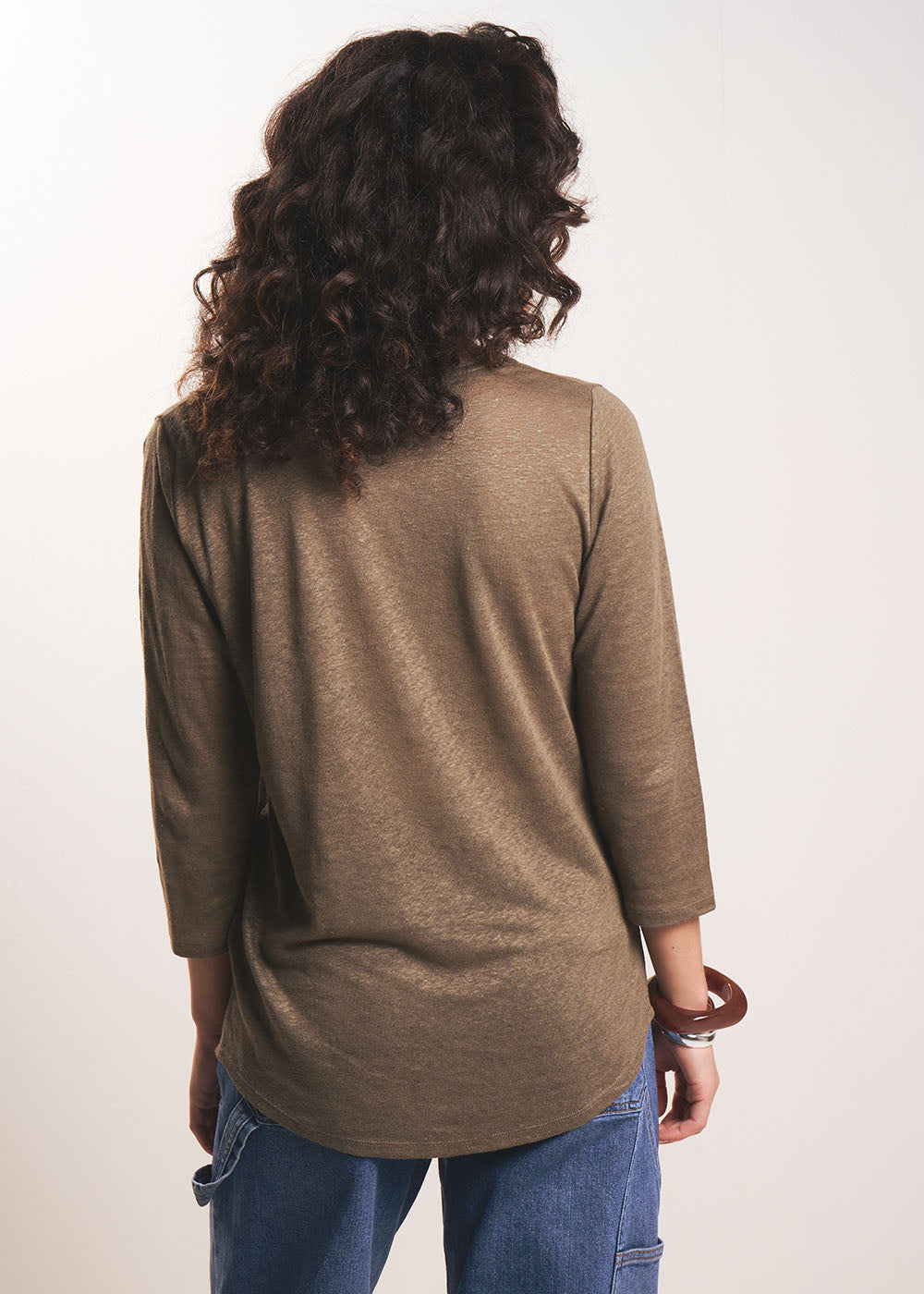 TOMEOH Linen T-shirt with V-neck - 3 - Sud Express - Sud Express
