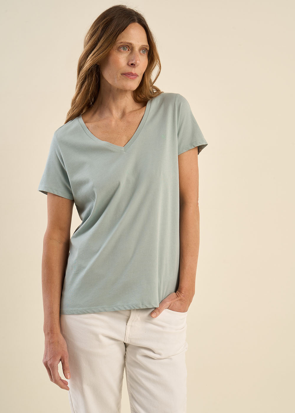 Cotton V-neck T-shirt - Sud Express - 5 - Sud Express