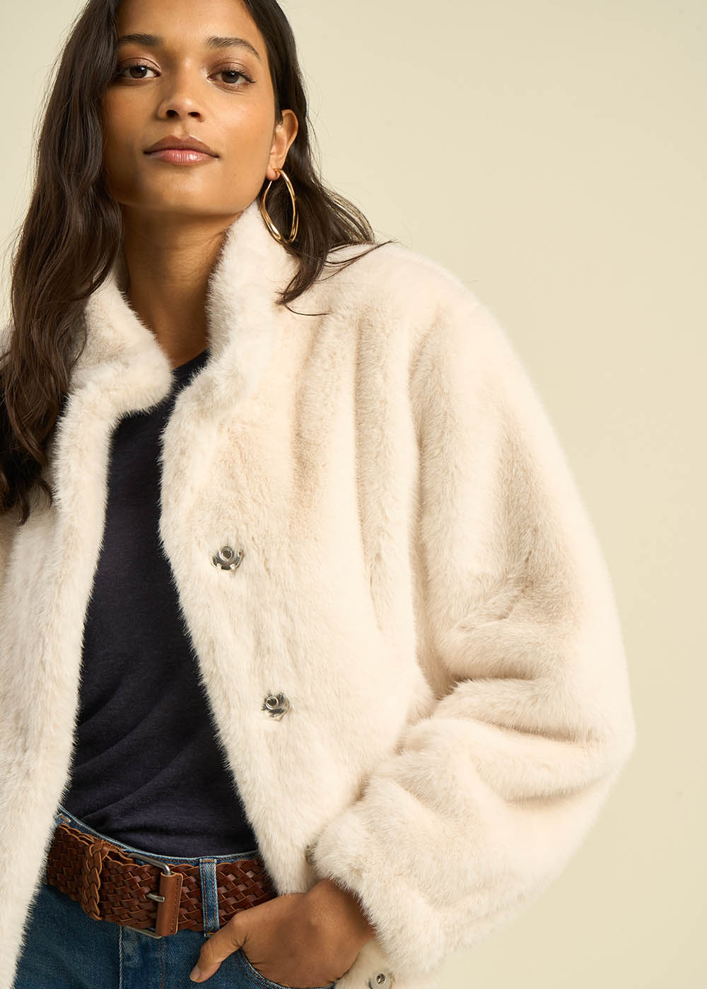 MUCYLI  Short coat in faux fur - 2 - Sud Express - Sud Express