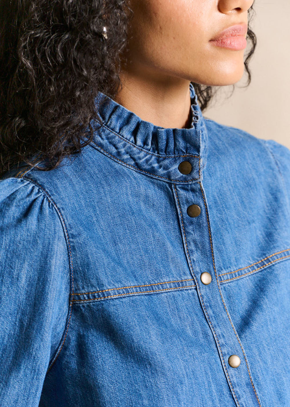 COLUA Denim shirt ruffled collar - 2 - Sud Express - Sud Express