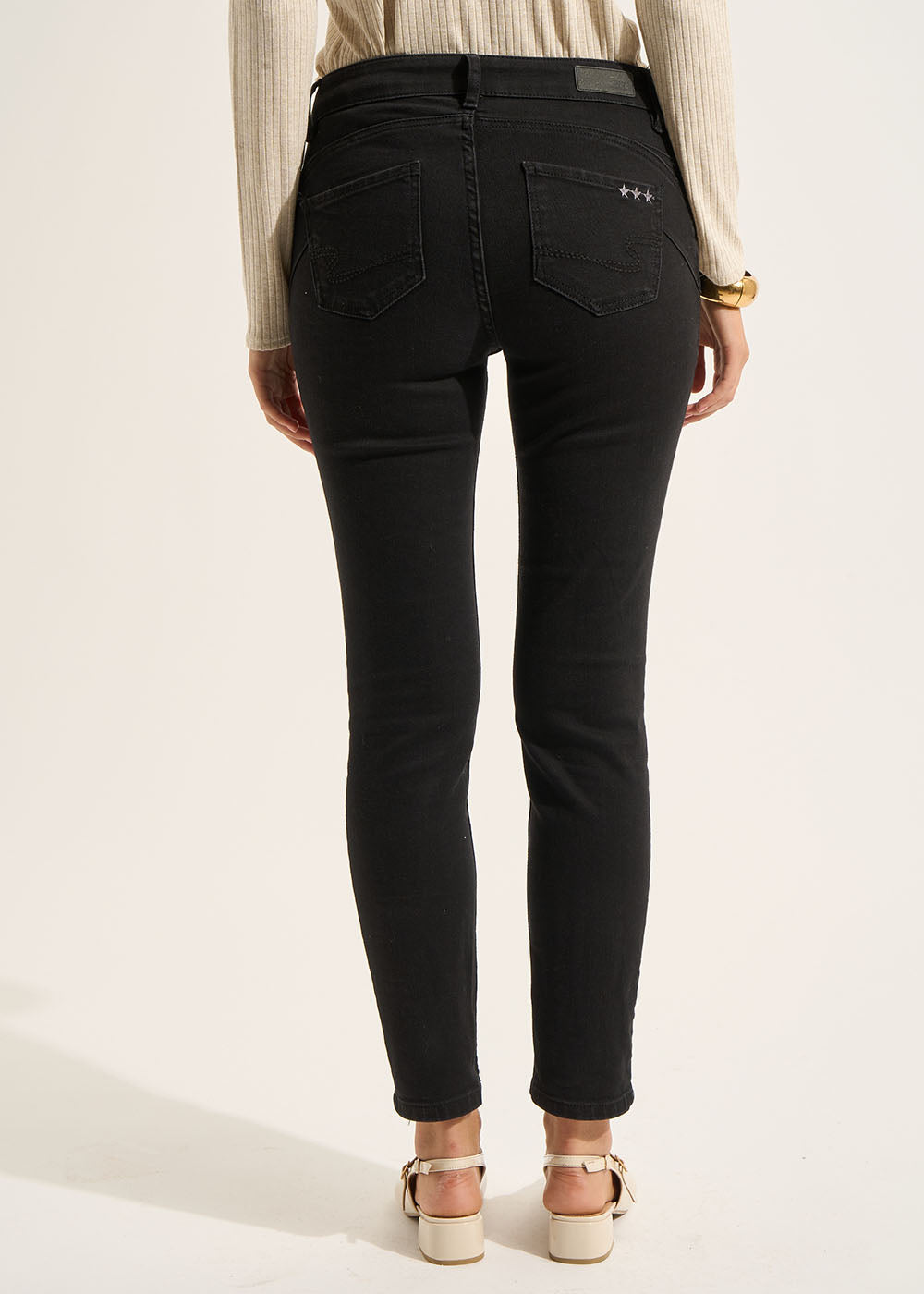 STELLA Five-pocket slim jeans - 3 - Sud Express - Sud Express