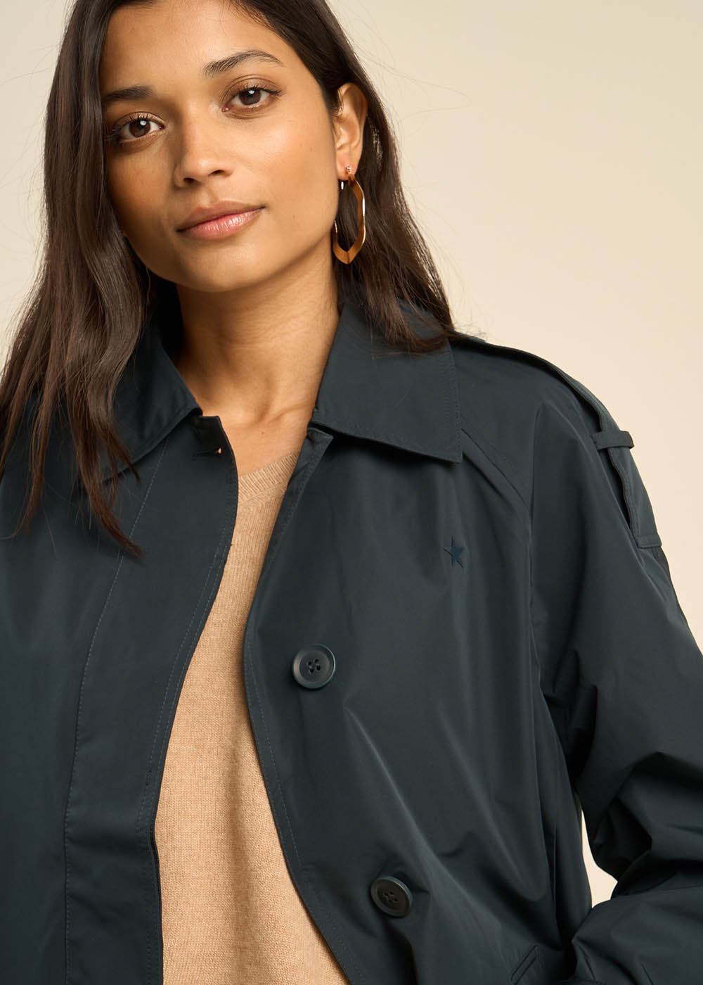 VALMA  Mid-thigh trench coat in water-repellent material - 2 - Sud Express - Sud Express