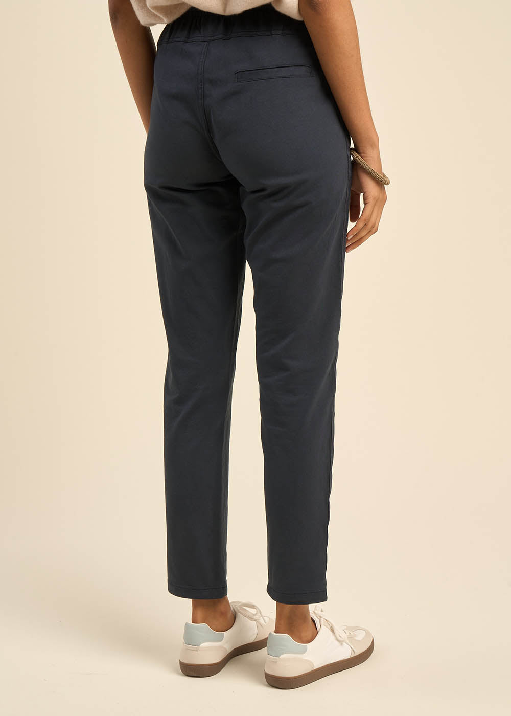 Jogging suit with satin details - Sud Express - 3 - Sud Express