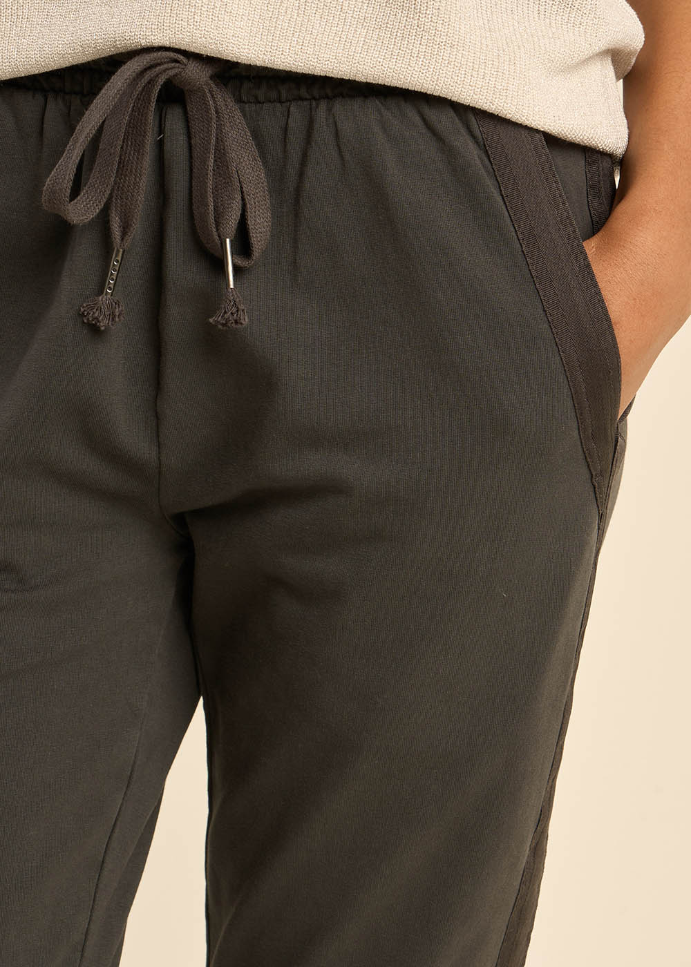 POERY Jogging suit with satin details - 2 - Sud Express - Sud Express